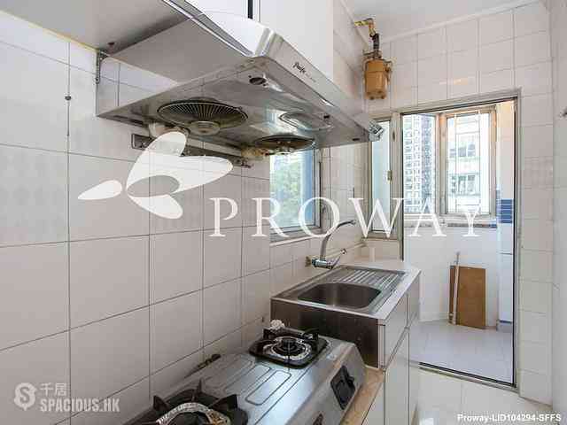 Mid Levels West - Cartwright Gardens 06