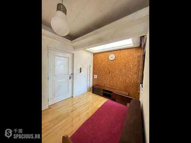 Sai Ying Pun - Golden Phoenix Court 09