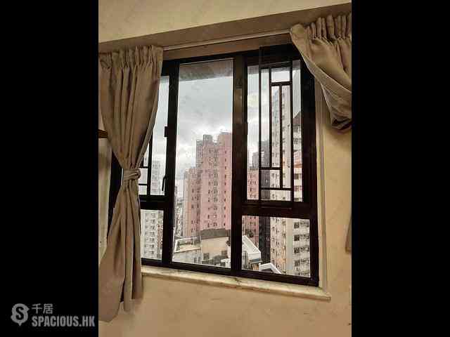 Sai Ying Pun - Golden Phoenix Court 12