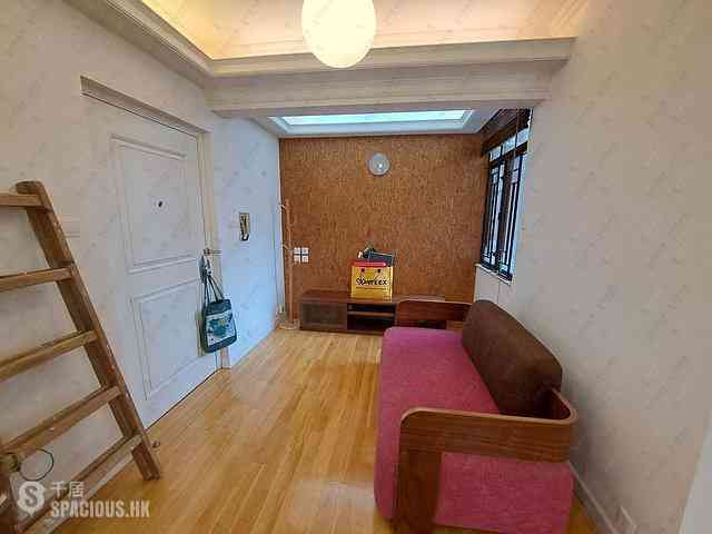 Sai Ying Pun - Golden Phoenix Court 16