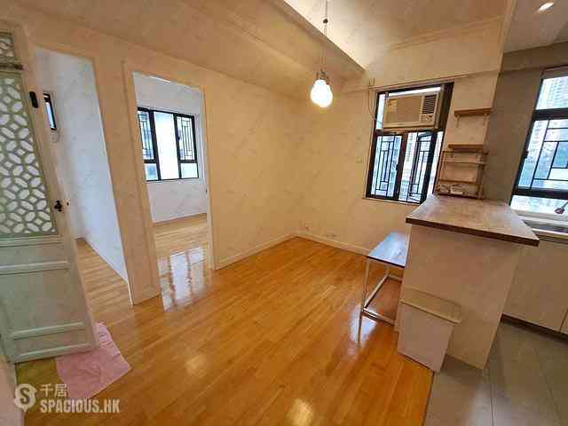 Sai Ying Pun - Golden Phoenix Court 19