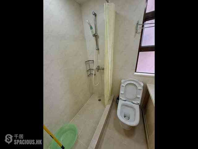 Sai Ying Pun - Golden Phoenix Court 21