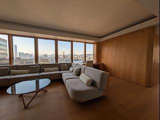 Wan Chai - Convention Plaza Apartments 04