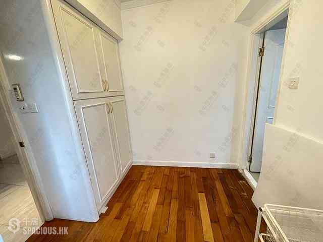 Mid Levels West - Hanwin Mansion 05