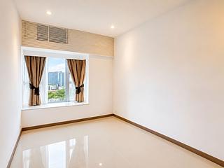 Tung Chung - Coastal Skyline Phase 3 La Rossa 08