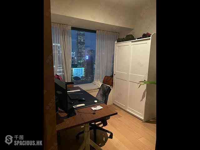 Mid Levels Central - Gramercy 04