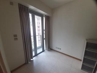 Sai Ying Pun - 63, Pokfulam Emerald House (Tower 2) 03