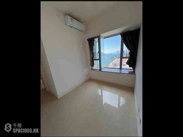 Tsim Sha Tsui - The Victoria Towers 03