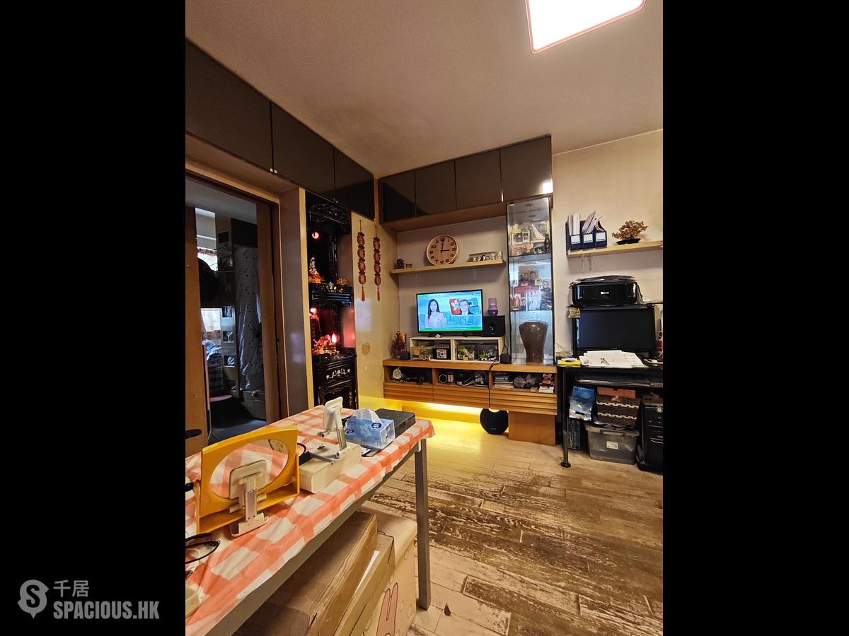 坚尼地城 - 联康新楼 01