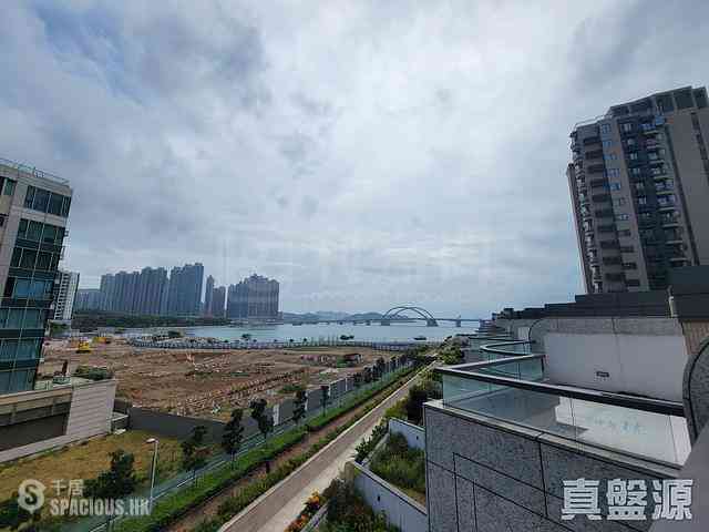 Tseung Kwan O - Alto Residences Block 8 06