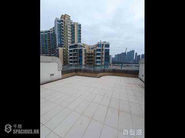 Tseung Kwan O - Alto Residences Block 8 12