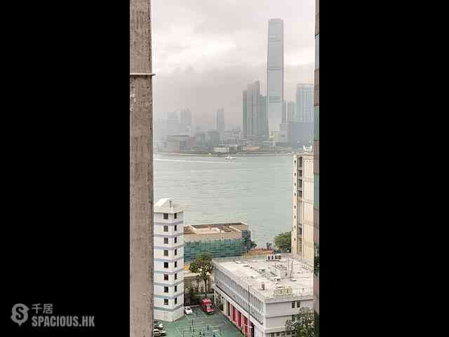 Sheung Wan - Des Voeux Building 03