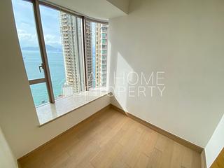 Kennedy Town - Cadogan 05