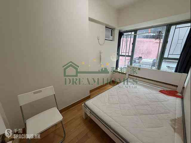 Sheung Wan - Queen's Terrace Block 1 09