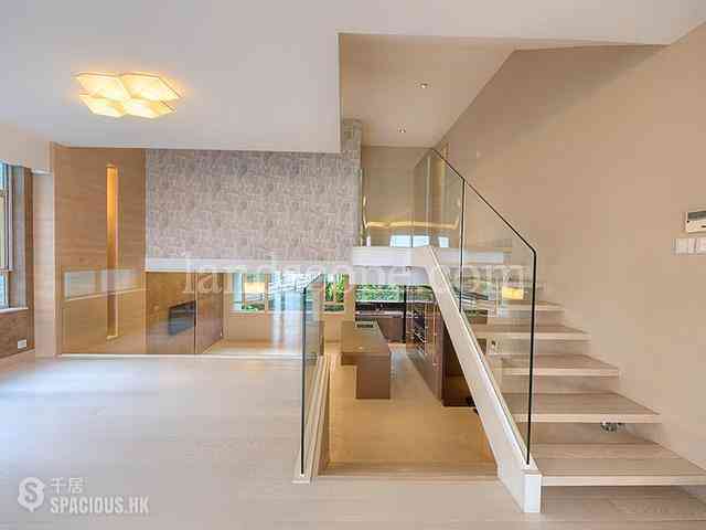 Mid Levels Central - May Tower 03