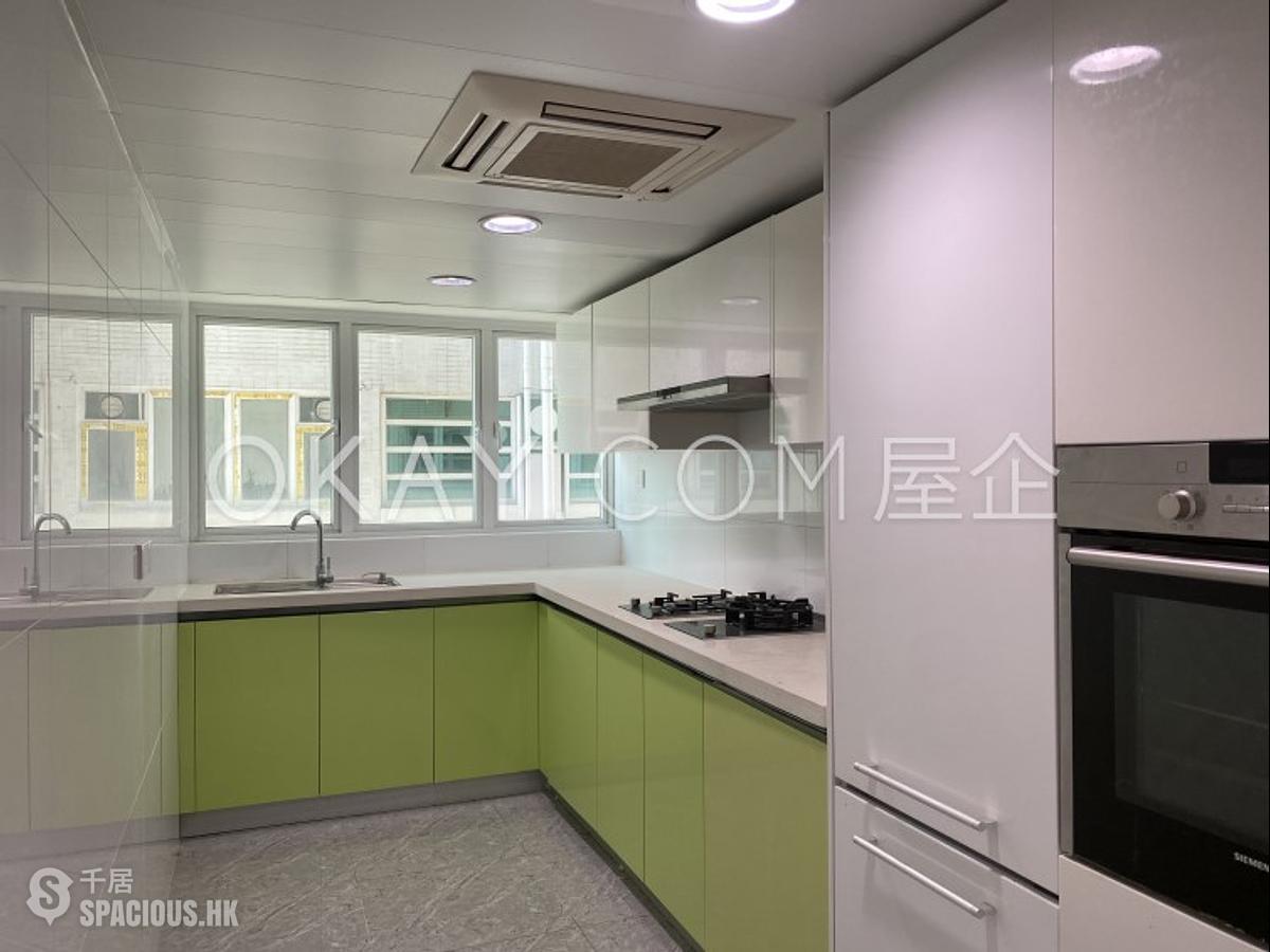 Pok Fu Lam - Villa Cecil 01
