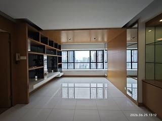 Mid Levels Central - The Grand Panorama Block 2 03