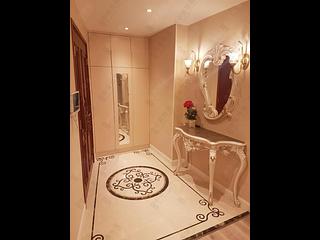 Mid Levels Central - Regal Crest 02