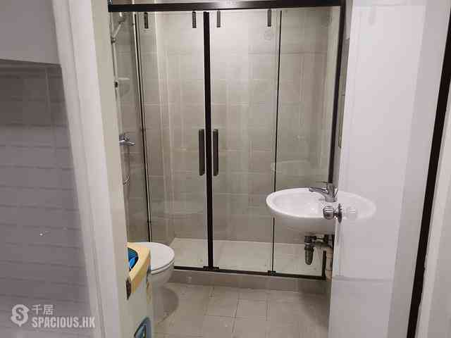 Sai Ying Pun - 16-20, Pok Fu Lam Road 04