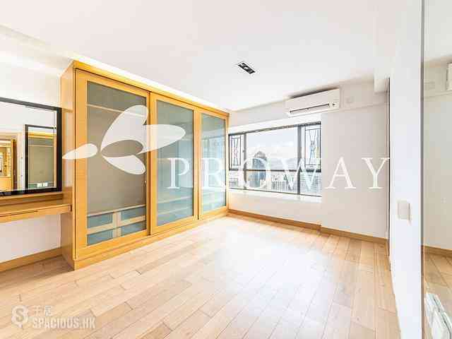 Mid Levels Central - The Grand Panorama 05