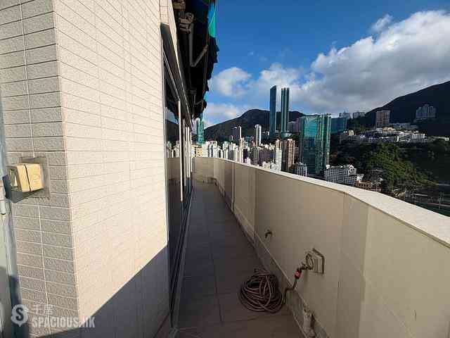 Happy Valley - Race Tower 05