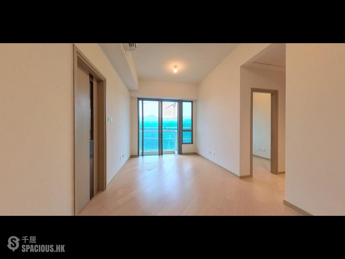 Wong Chuk Hang - The Southside Phase 1 Southland Tower 2A 01