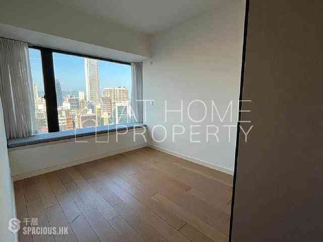 Mid Levels Central - Gramercy 03