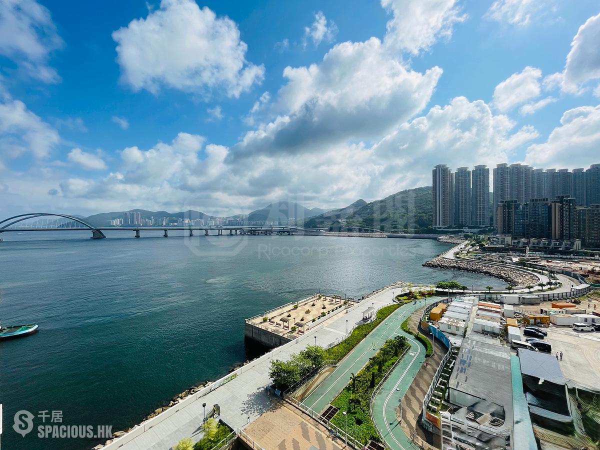 Tseung Kwan O - Monterey 01