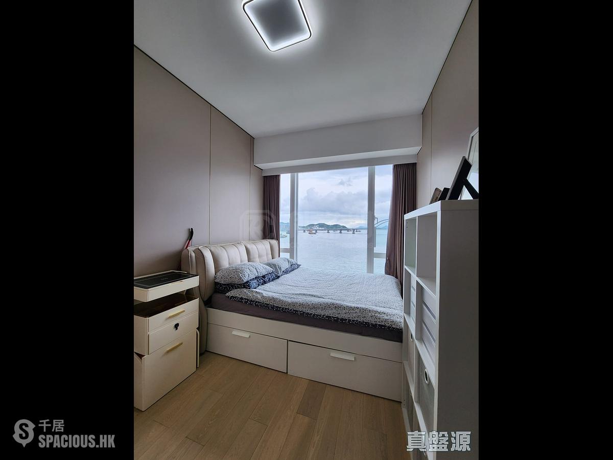 Tseung Kwan O - Monterey 01