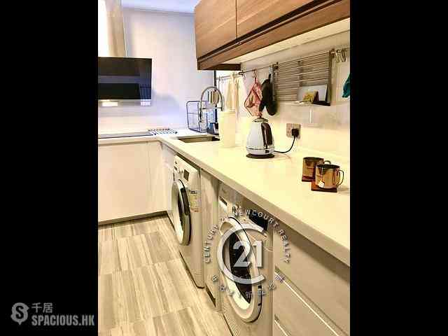 Discovery Bay - Discovery Bay Phase 5 Greenvale Village Greenburg Court (Block 2) 2 03