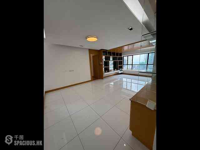 Mid Levels Central - The Grand Panorama 08