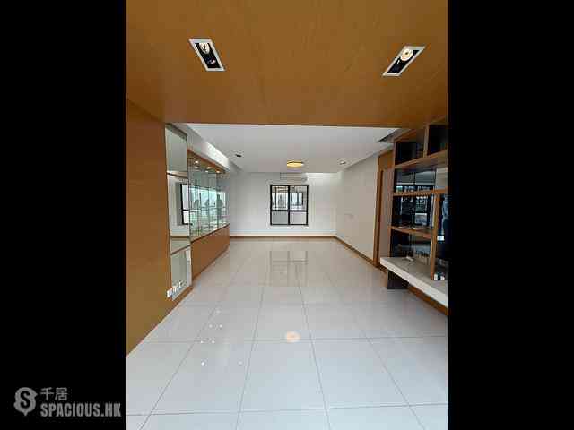 Mid Levels Central - The Grand Panorama 11