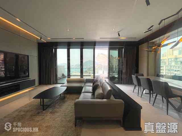 Tseung Kwan O - Twin Peaks Block 1 12