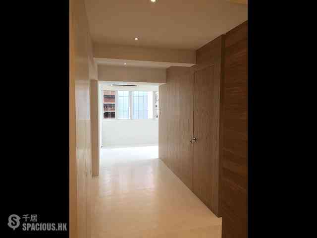 Wan Chai - Sze Lai Building 05