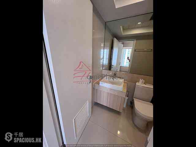 Mid Levels Central - The Icon 11