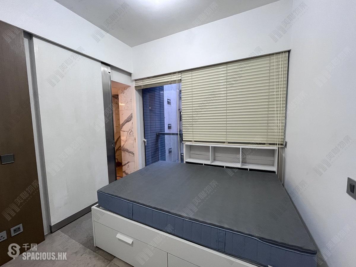 Shek Tong Tsui - Eight South Lane 01