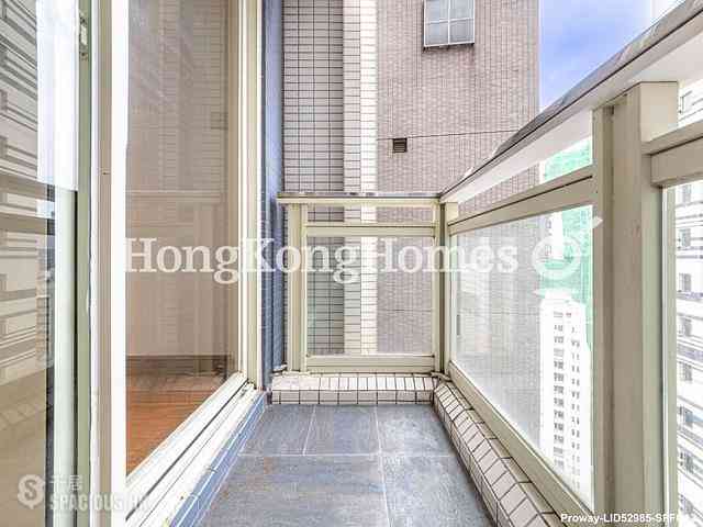 Soho - Centrestage 02