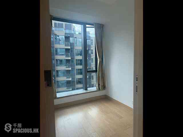 Tseung Kwan O - Capri Block 7 05
