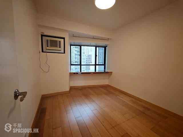 Mid Levels Central - The Grand Panorama Block 2 08