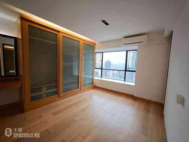 Mid Levels Central - The Grand Panorama Block 2 06
