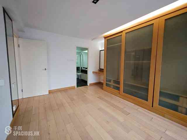 Mid Levels Central - The Grand Panorama Block 2 07