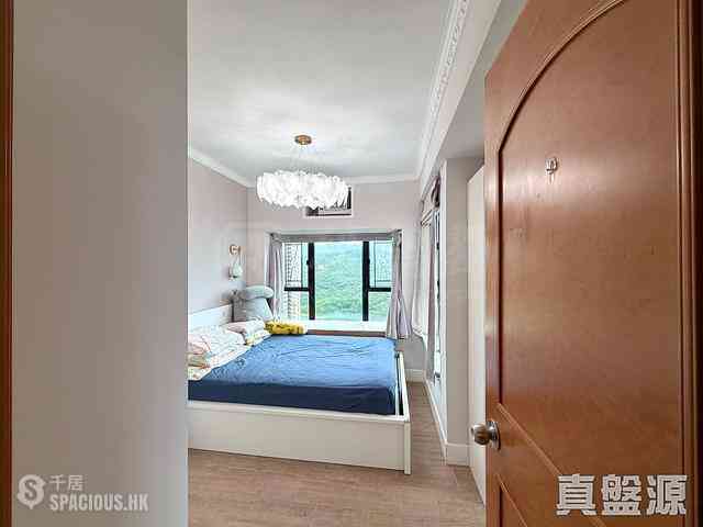 Hang Hau - Nan Fung Plaza Block 3 07