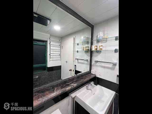 Mid Levels Central - Hillsborough Court 11