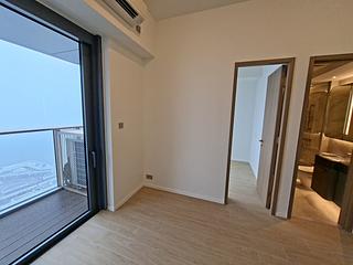 Sai Ying Pun - Des Voeux W Residence 03