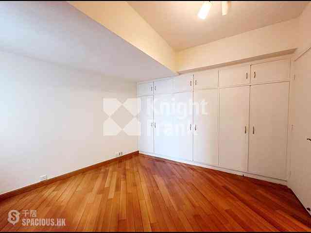 Mid Levels West - Realty Gardens 12