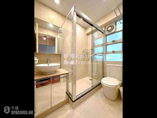 Mid Levels West - Realty Gardens 13