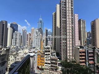 Soho - Caine Hill 02