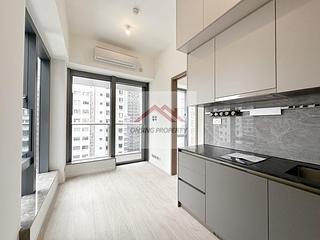 Sai Ying Pun - Des Voeux W Residence 02