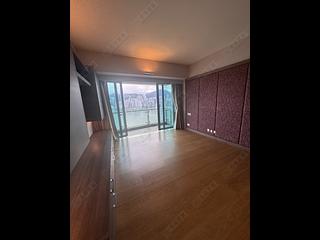 West Kowloon - The Harbourside Block 1 05