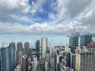 Sai Ying Pun - Island Crest Block 2 07